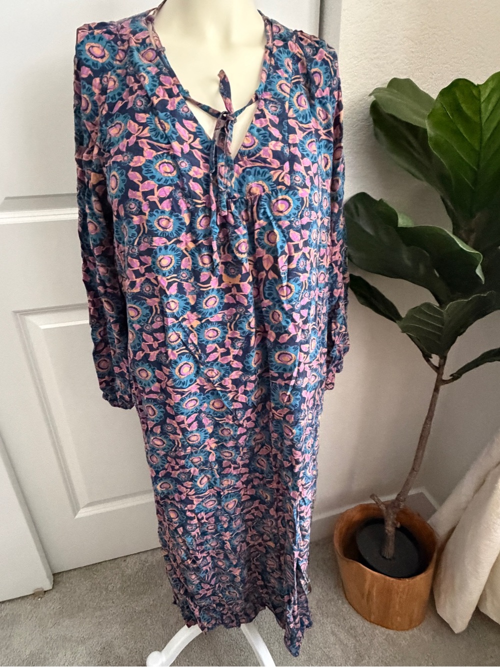 Natural Life Sz XL Purple Floral Tie V Neck Boho Cottagecore Midi Dress
